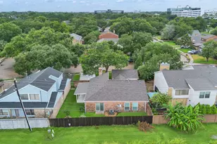 2362 College Green Dr, Houston, TX 77058 - Photo 37