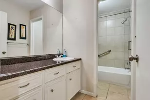 2362 College Green Dr, Houston, TX 77058 - Photo 27