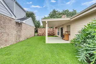 2362 College Green Dr, Houston, TX 77058 - Photo 29