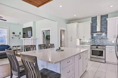 3519 Avenue R 1/2, Galveston, TX 77550 - Photo 11