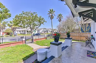 3519 Ave R 1/2, Galveston, TX 77550 - Photo 5