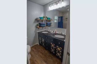 10 Wagon Lane Loop, Angleton, TX 77515 - Photo 15