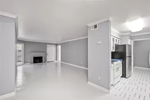 8787 Brae Acres Rd, Houston, TX 77074 - Photo 5