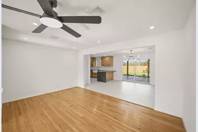 5022 Hazelton Street, Houston, TX 77035 - Photo 7