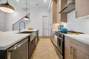 2410 Gray St, Houston, TX 77003 - Photo 7