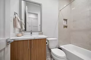 2410 Gray St, Houston, TX 77003 - Photo 13