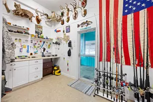 1114 Tiki Dr Dr, Tiki Island, TX 77554 - Photo 29
