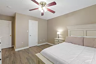 5631 Brookfield Dr, Houston, TX 77085 - Photo 27