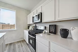 1046 Moon Drop, Houston, TX 77090 - Photo 5