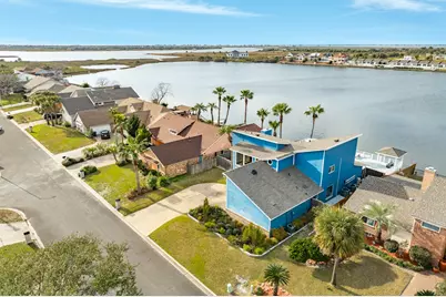 24 Quintana Drive, Galveston, TX 77554 - Photo 3