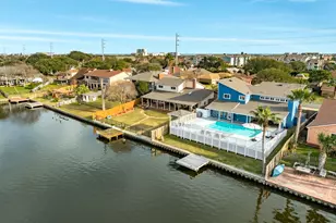 24 Quintana Dr, Galveston, TX 77554 - Photo 5