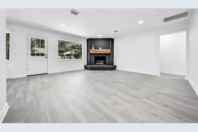 3206 Whitesail Drive, League City, TX 77573 - Photo 11