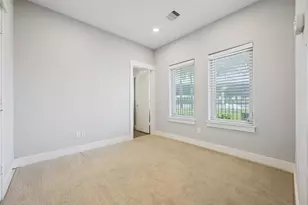 727 Schwartz St, Houston, TX 77020 - Photo 5