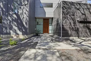 2412 Helena St, Houston, TX 77006 - Photo 45