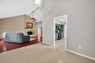 3415 W Creek Club Dr, Missouri City, TX 77459 - Photo 13