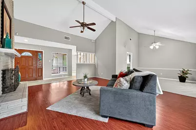 3415 W Creek Club Drive, Missouri City, TX 77459 - Photo 11