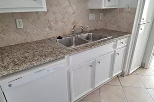 3220 69th St, Galveston, TX 77551 - Photo 17