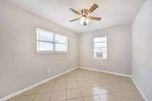 1715 Fidelity St, Houston, TX 77029 - Photo 13