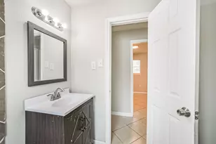 1715 Fidelity St, Houston, TX 77029 - Photo 17