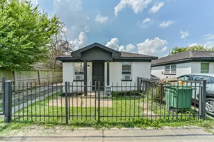 1715 Fidelity St, Houston, TX 77029 - Photo 1