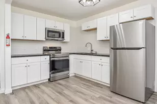 3710 Dreyfus St, Houston, TX 77021 - Photo 9