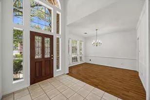 1207 Ellcreek Ct, Sugar Land, TX 77479 - Photo 9