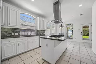 1207 Ellcreek Ct, Sugar Land, TX 77479 - Photo 7