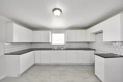 8116 Saint Louis Street, Houston, TX 77028 - Photo 27