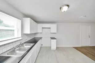 8116 St Louis St, Houston, TX 77028 - Photo 29