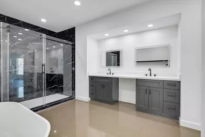 12564 Memorial Drive, Houston, TX 77024 - Photo 19