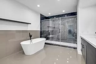 12564 Memorial Dr, Houston, TX 77024 - Photo 35