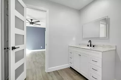 12564 Memorial Drive, Houston, TX 77024 - Photo 37