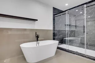 12564 Memorial Dr, Houston, TX 77024 - Photo 21