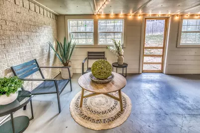 1807 Lakeview Drive, Brenham, TX 77833 - Photo 9