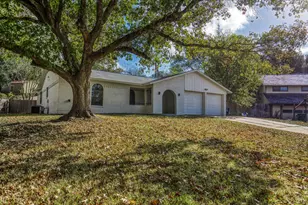 1807 Lakeview Dr, Brenham, TX 77833 - Photo 17