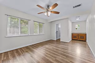 10613 Willowgrove Dr, Houston, TX 77035 - Photo 31