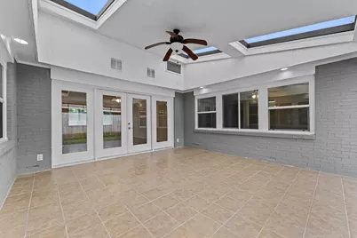 10613 Willowgrove Drive, Houston, TX 77035 - Photo 23