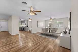 10613 Willowgrove Dr, Houston, TX 77035 - Photo 17