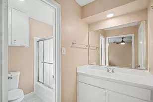 16315 Deer Lick Dr, Houston, TX 77090 - Photo 13