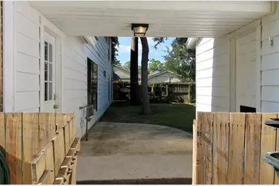 4701 Spring Lane, Baytown, TX 77521 - Photo 17
