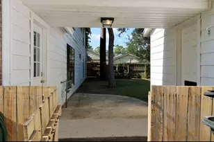 4701 Spring Ln, Baytown, TX 77521 - Photo 17