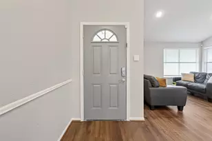 12034 Hedgegate Dr, Houston, TX 77065 - Photo 3