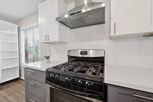 12034 Hedgegate Dr, Houston, TX 77065 - Photo 11