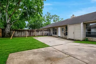 19414 Lazy Valley Dr, Katy, TX 77449 - Photo 17