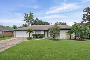 8223 Gulf Tree Ln, Houston, TX 77075 - Photo 1