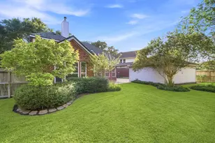 1215 Rosemeadow Dr, Houston, TX 77094 - Photo 47