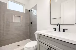 747 Dumble St, Houston, TX 77023 - Photo 11