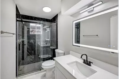 1529 Wirt Road #20, Houston, TX 77055 - Photo 9