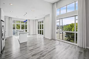 207 Pierce St, Houston, TX 77002 - Photo 3