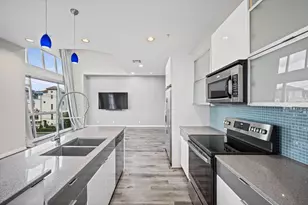 207 Pierce St, Houston, TX 77002 - Photo 9